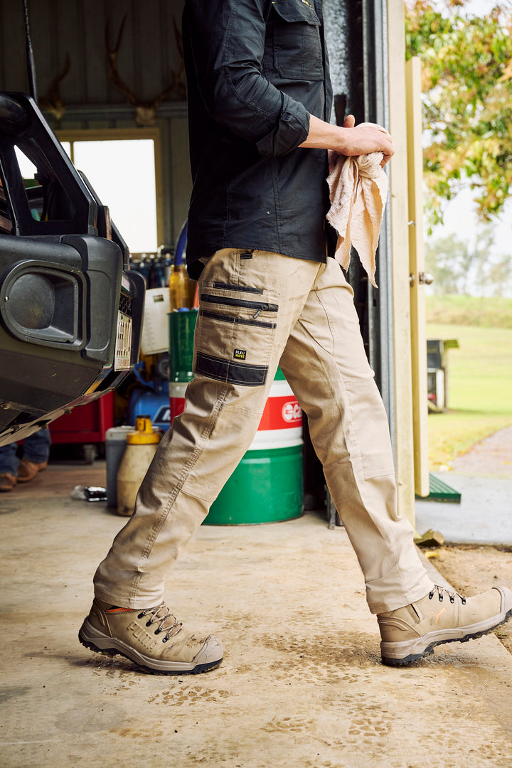 Men's Flx & Move™ Stretch Canvas Elastic Waist Cargo Pants - BPC6338